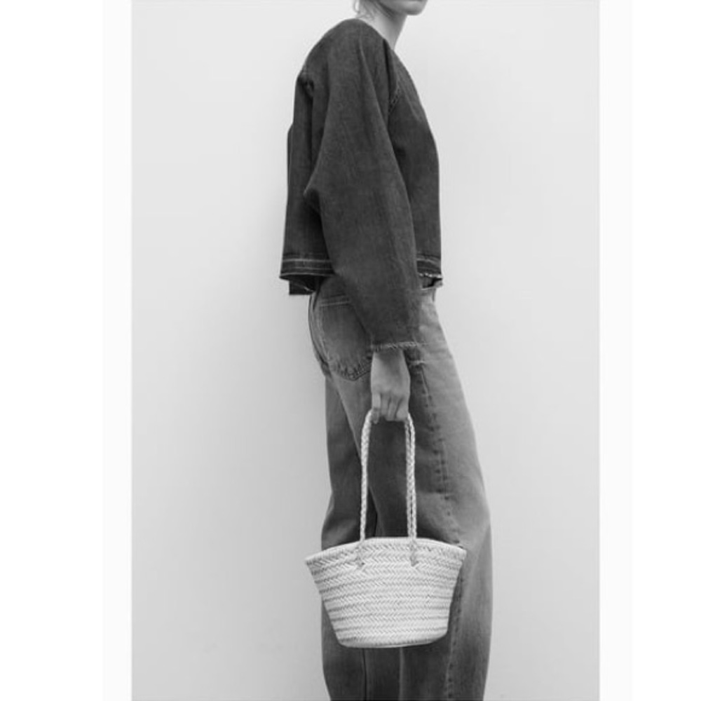 Price Firm - ZARA Leather Woven Tote Bag - Picture 15 of 15